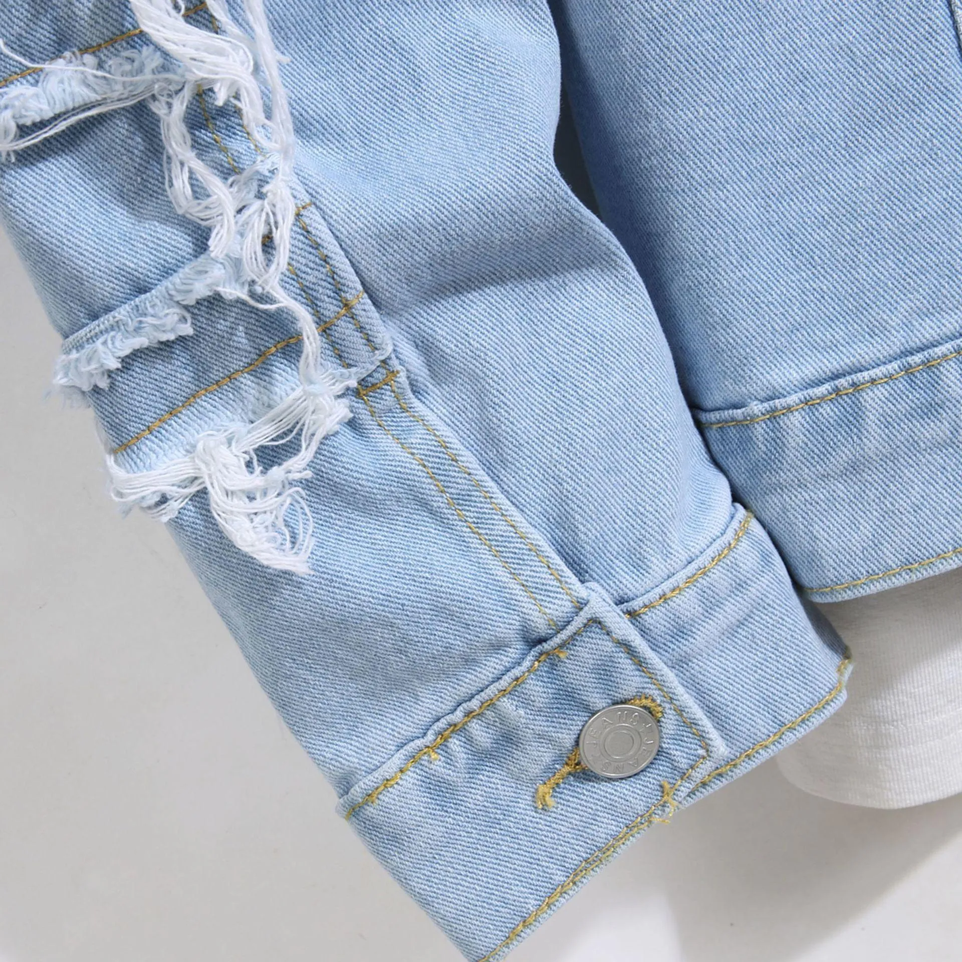 Classic Spring & Autumn Men's Denim Coat – Casual Denim Jacket
