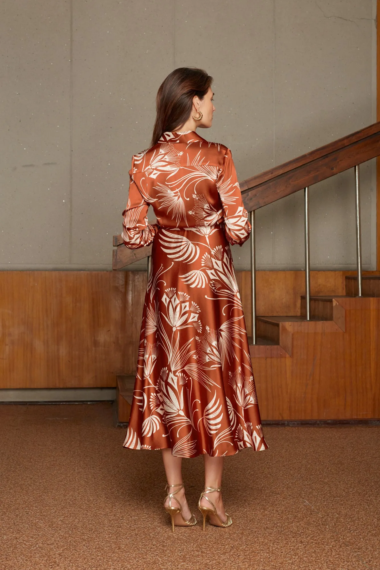 EVAN floral printed brown midi shirt dress