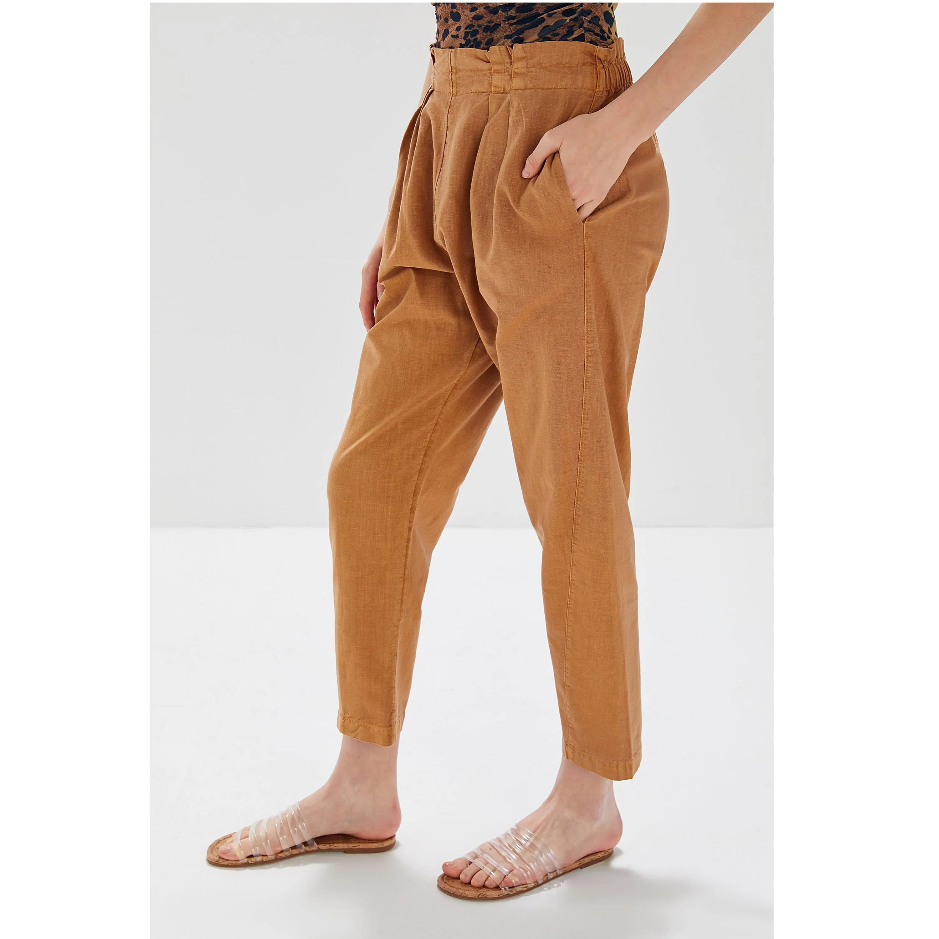 Urban Outfitters Kahn Linen Tapered Paperbag Pants